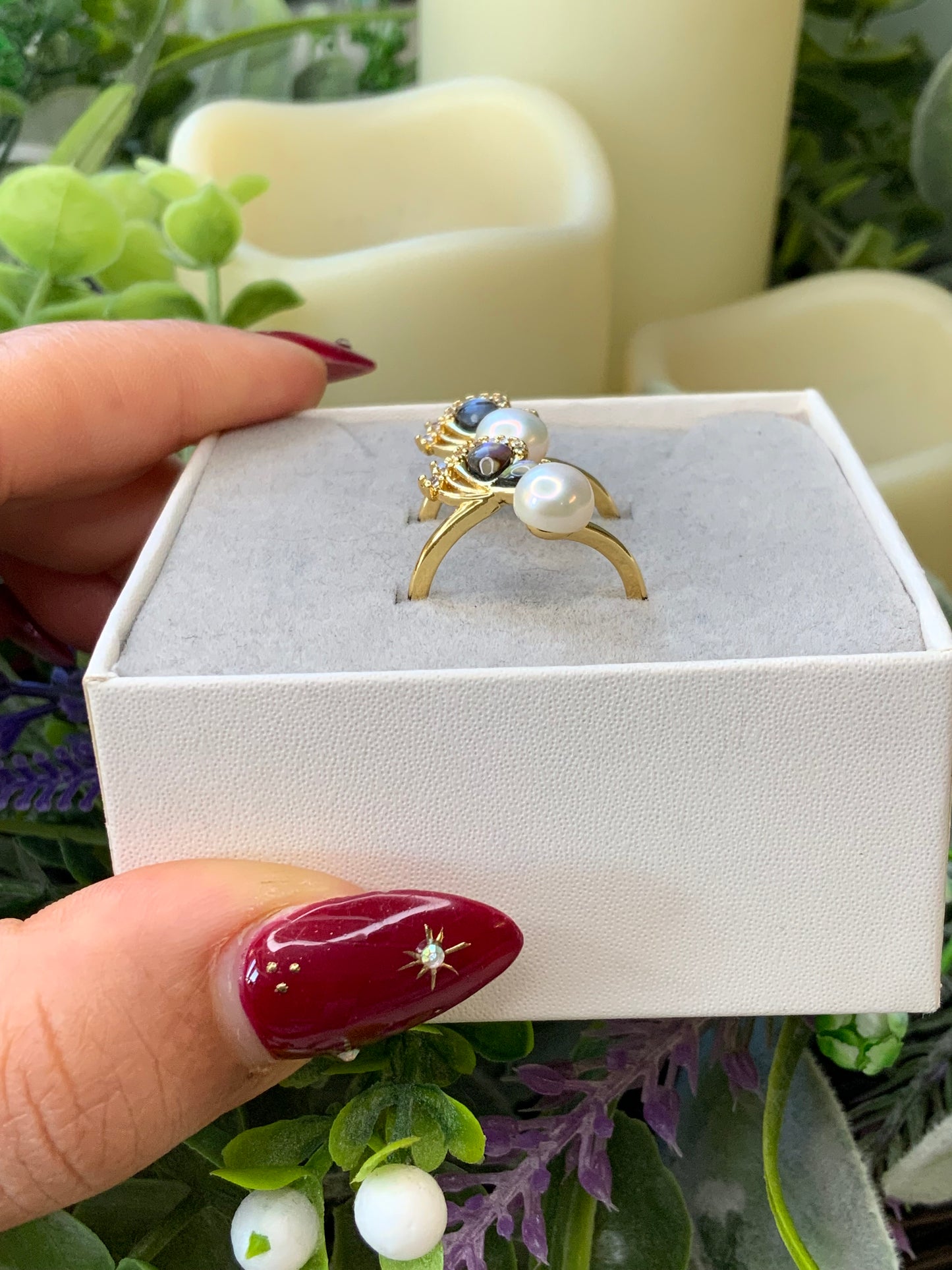 Fresh water pearls abalone shell