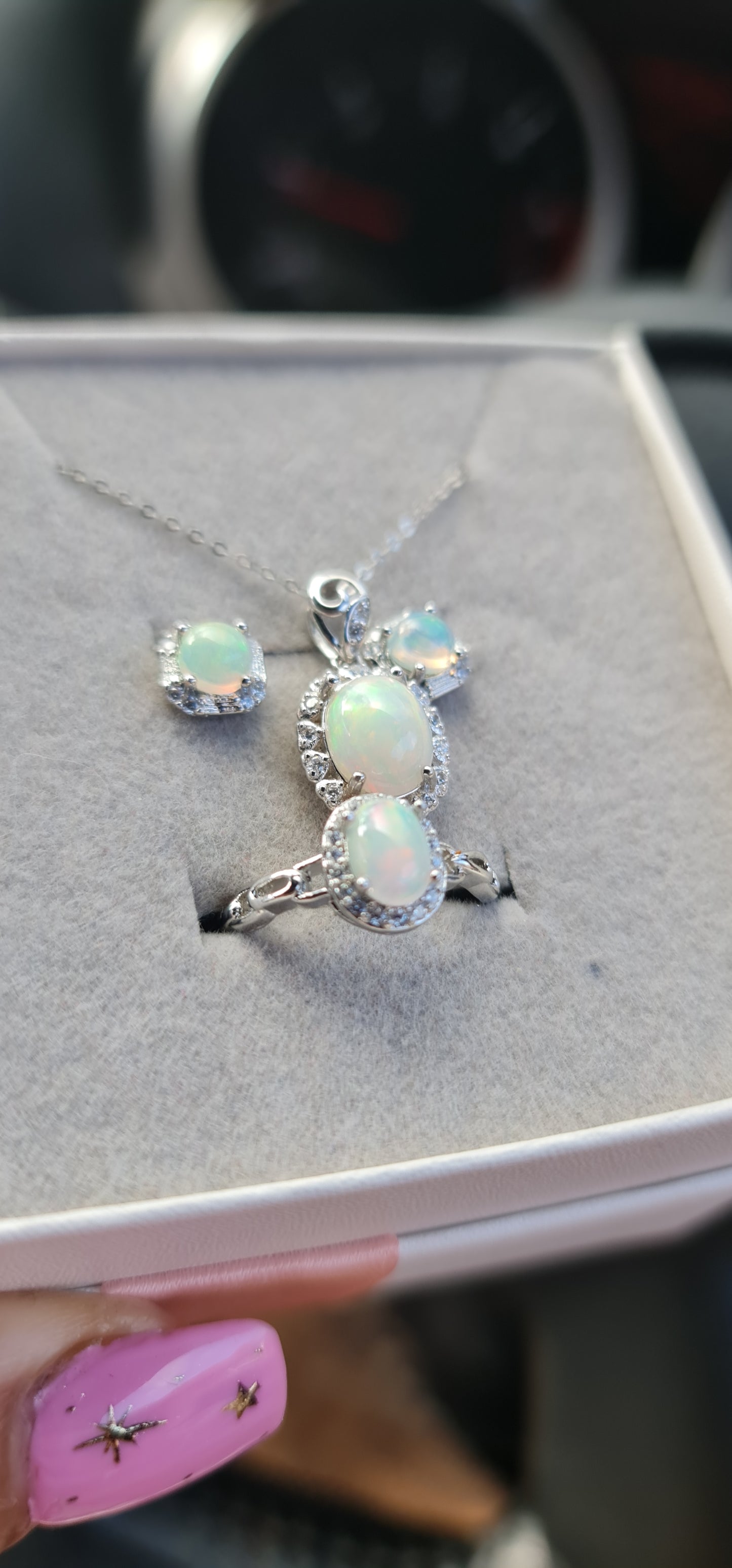 Opal Jewellery Set