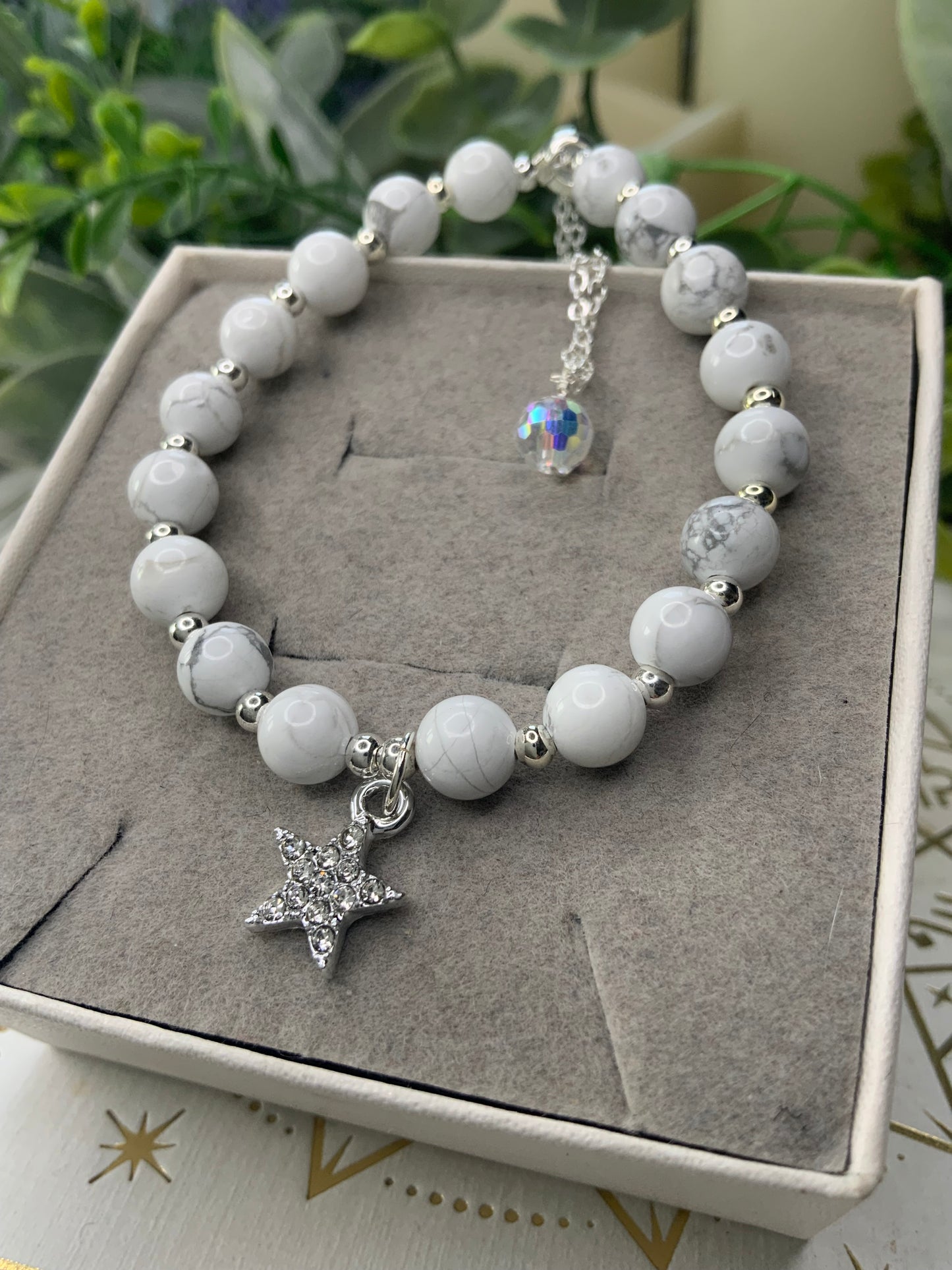 Howlite star crystal bracelet