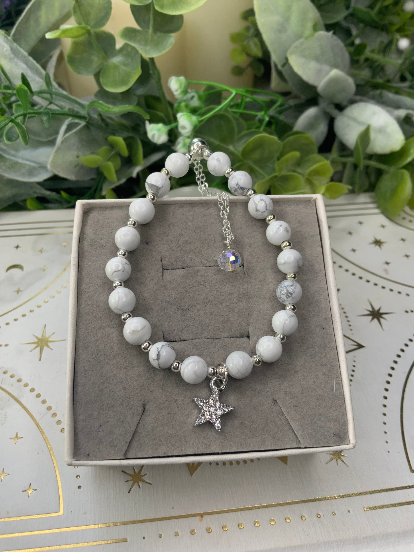 Howlite star crystal bracelet