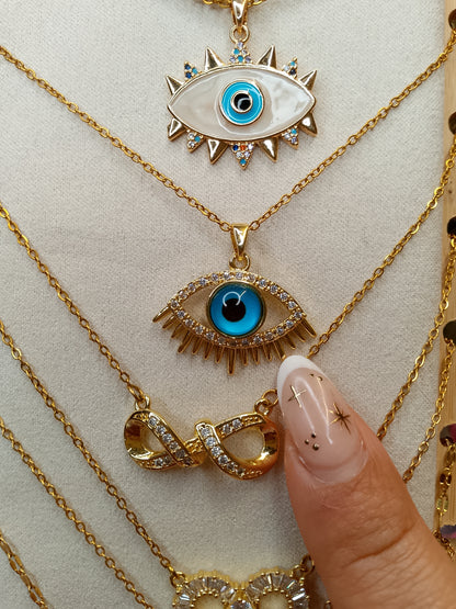 Evil eye / luxury Necklace