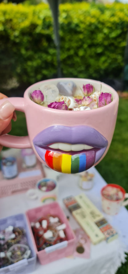 Ltd Edition lip mug candle